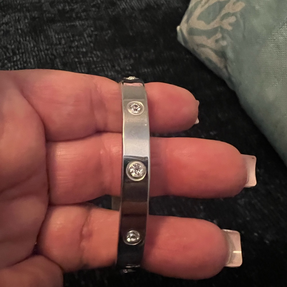 Bangle bracelet - Picture 2 of 2